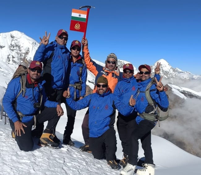 सुबोध ने फतेह की माउंट रुद्रगैरा पर्वत चोटी- एवरेस्ट त्रिशूल सहित अभी तक दो दर्जन से ज्यादा पर्वत किये हैं फतेह- एसएसबी में फील्ड अफसर के पद पर तैनात हैं सुबोध