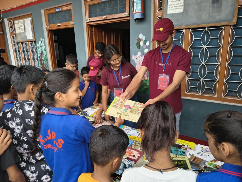सराहनीय पहल:- प्रवासी उत्तराखंडियों ने चार स्कूलों में आयोजित किया समर कैम्प