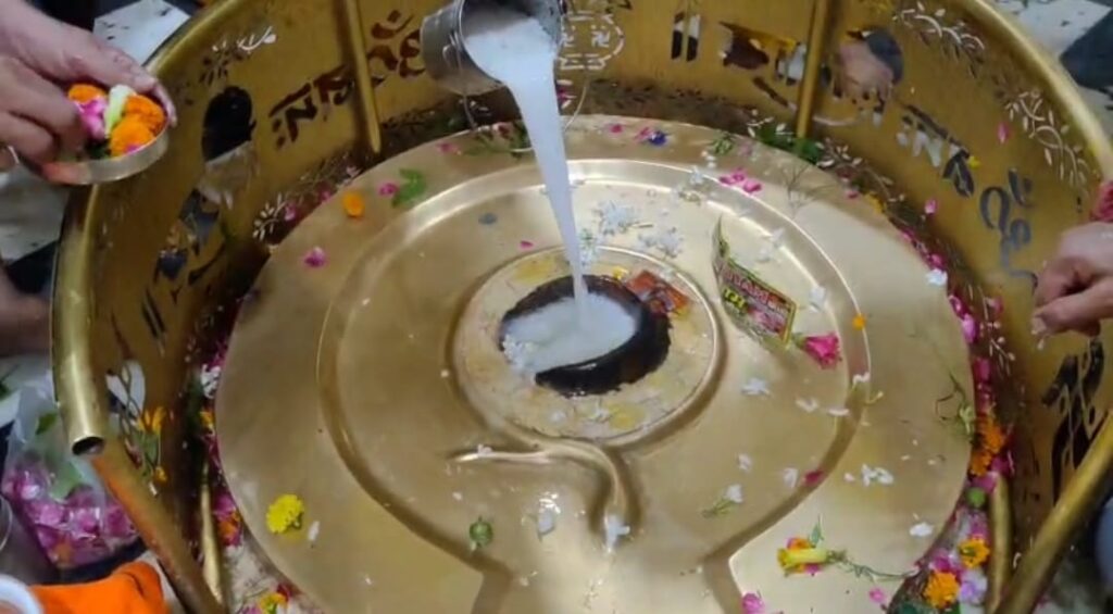 सावन की पहली शिवरात्रि:- भगवान शिव के आगमन का भव्य स्वागत- एक महीने ससुराल में विराजमान होंगे शिव