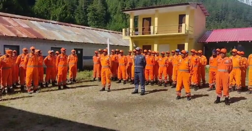 धराली आपदा प्रभावितों ने दिया अदम्य साहस का परिचय- मनाया 79वां स्वतंत्रता दिवस
