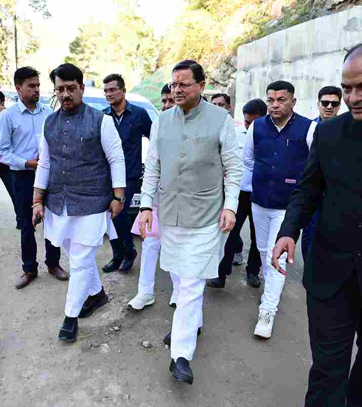 सीएम धामी ने किया चम्पावत-टनकपुर मार्ग का स्थलीय निरीक्षण- स्वाला डेंजर जोन में दिए स्थायी समाधान के निर्देश