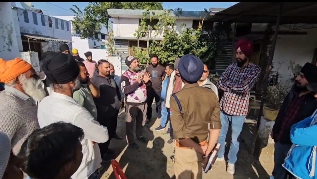 78 वर्षीय बुज़ुर्ग ने लाइसेंसी रिवॉल्वर से खुद को मारी गोली- इलाके में हड़कंप