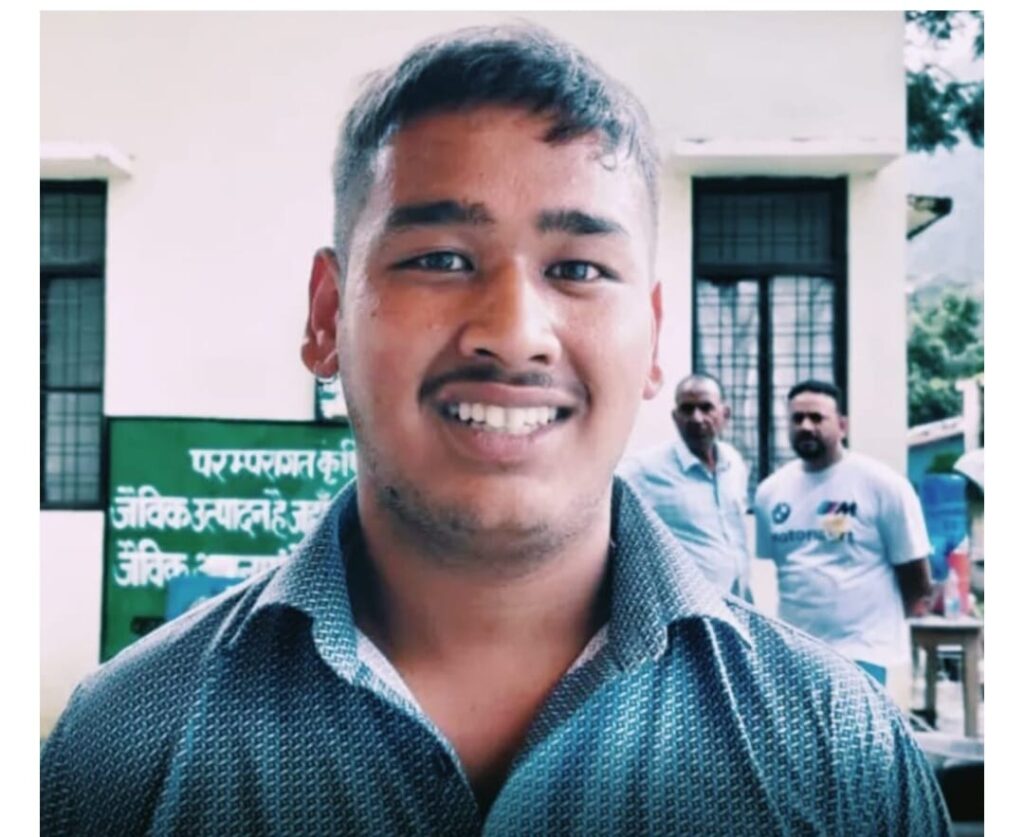 क्षेत्र पंचायत सदस्य मुकेश महरा ने विधायक को सौंपा पत्र- लंबे समय से चल रही जन समस्या को तत्काल दूर करने की उठाई मांग