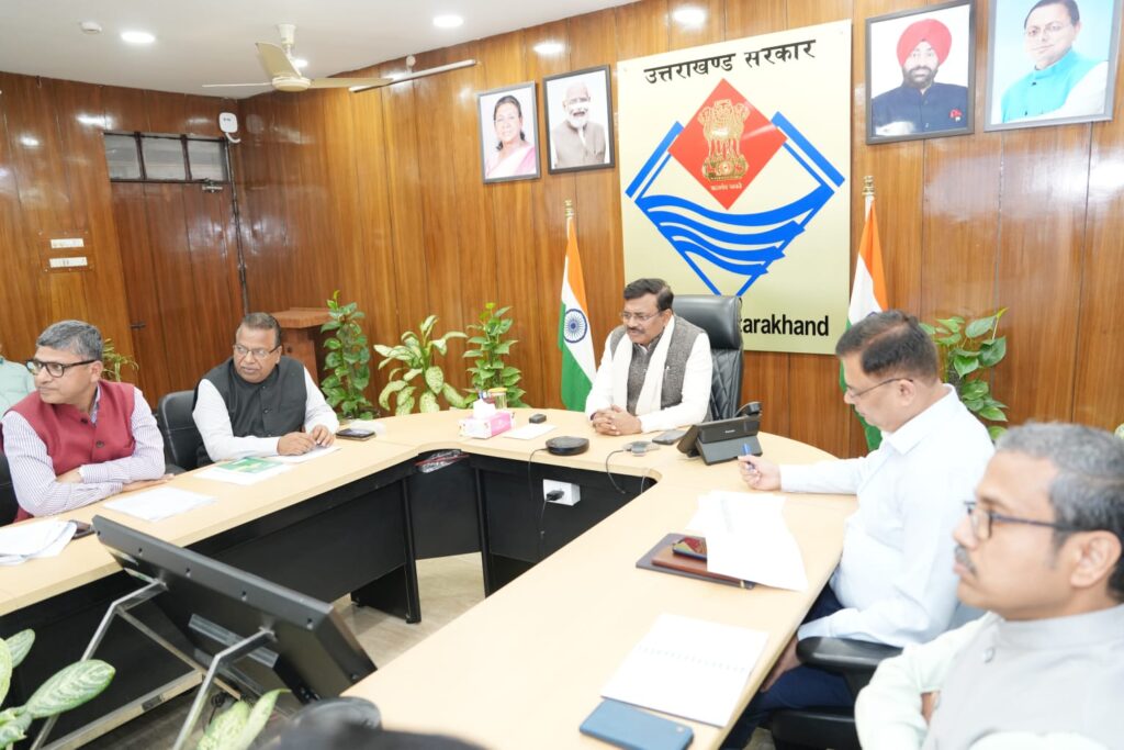 राज्य ब्रॉडबैंड समिति की बैठक- दुर्गम क्षेत्रों में फाइबर केबल एवं वाईफाई के माध्यम से कनेक्टिविटी उपलब्ध कराई जाने के निर्देश