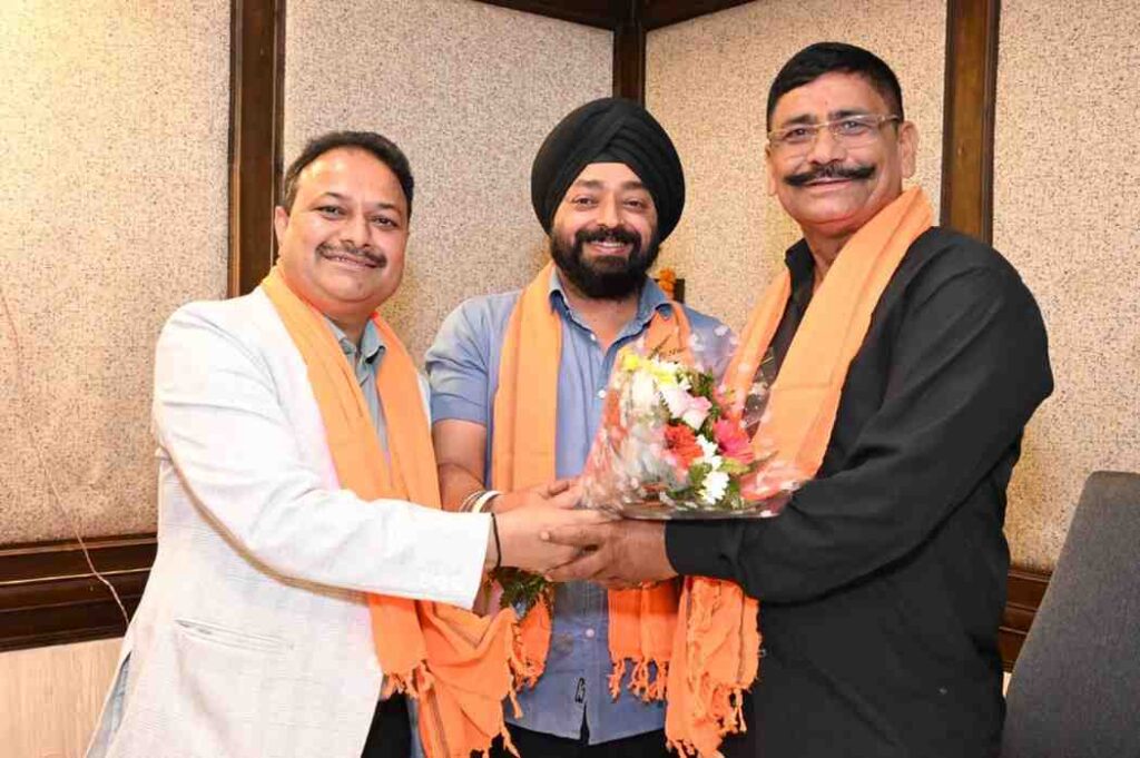 उत्तराखंड ग्वालसेवा संगठन का विस्तार- 21 सदस्यीय संरक्षक मंडल का गठन- रिटायर्ड कर्नल डॉ गिरिजा शंकर मुनगली बने ग्वालसेवा मुख्य संरक्षक