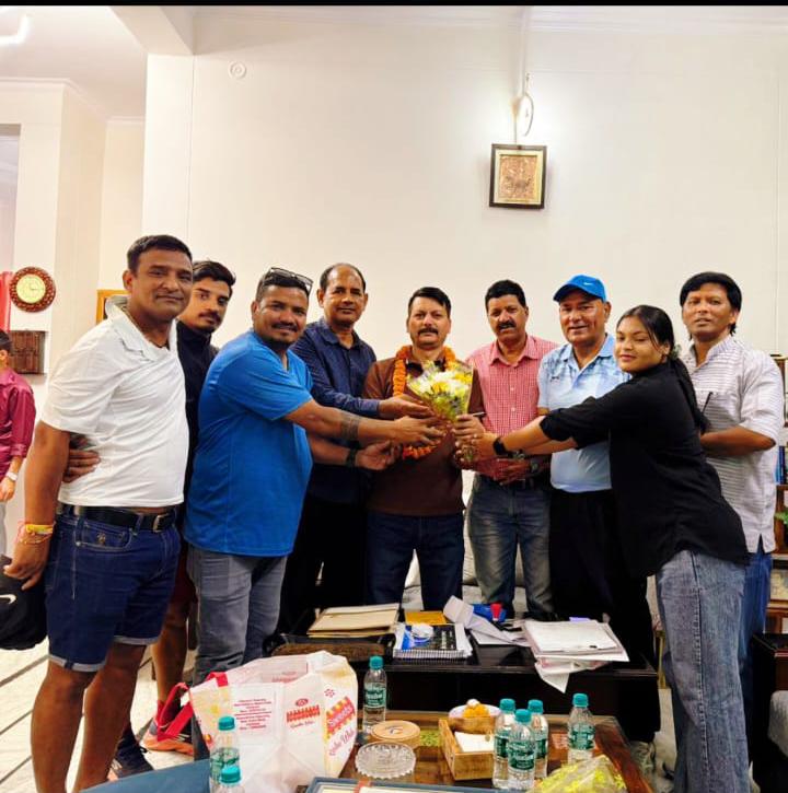 खेल प्रशिक्षकों ने  दर्जा राज्य मंत्री ध्रुव रौतेला का जताया आभार
